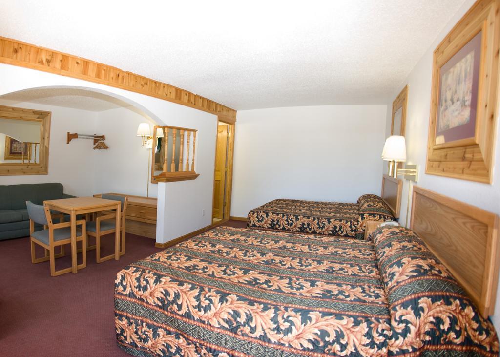 North Country Inn & Suites Mandan Exterior foto