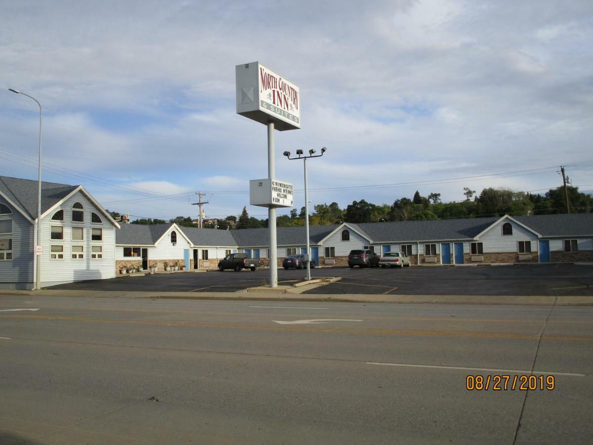 North Country Inn & Suites Mandan Exterior foto
